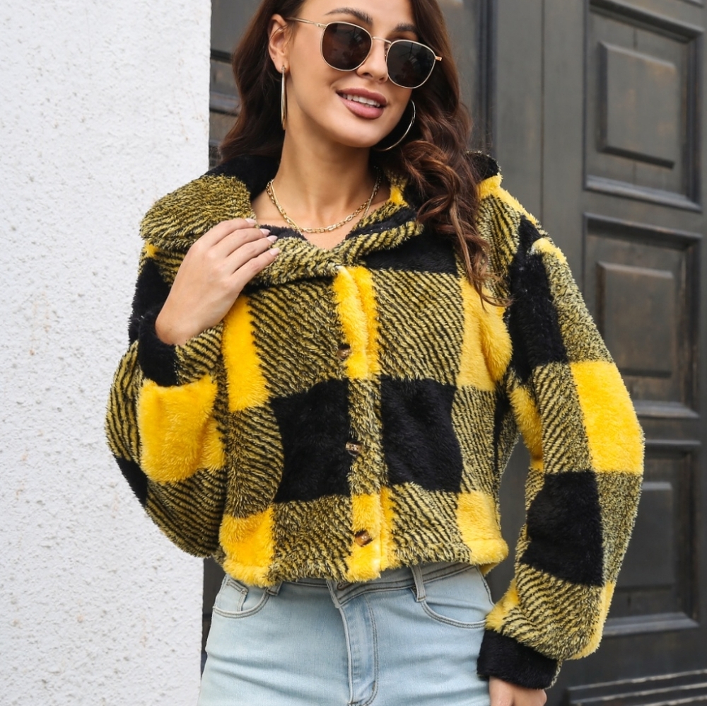 Classic Plaid Buttoned Jacket - Picture 6 of 6